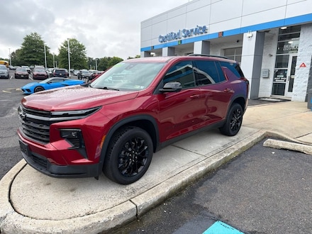 2025 Chevrolet Traverse LT SUV