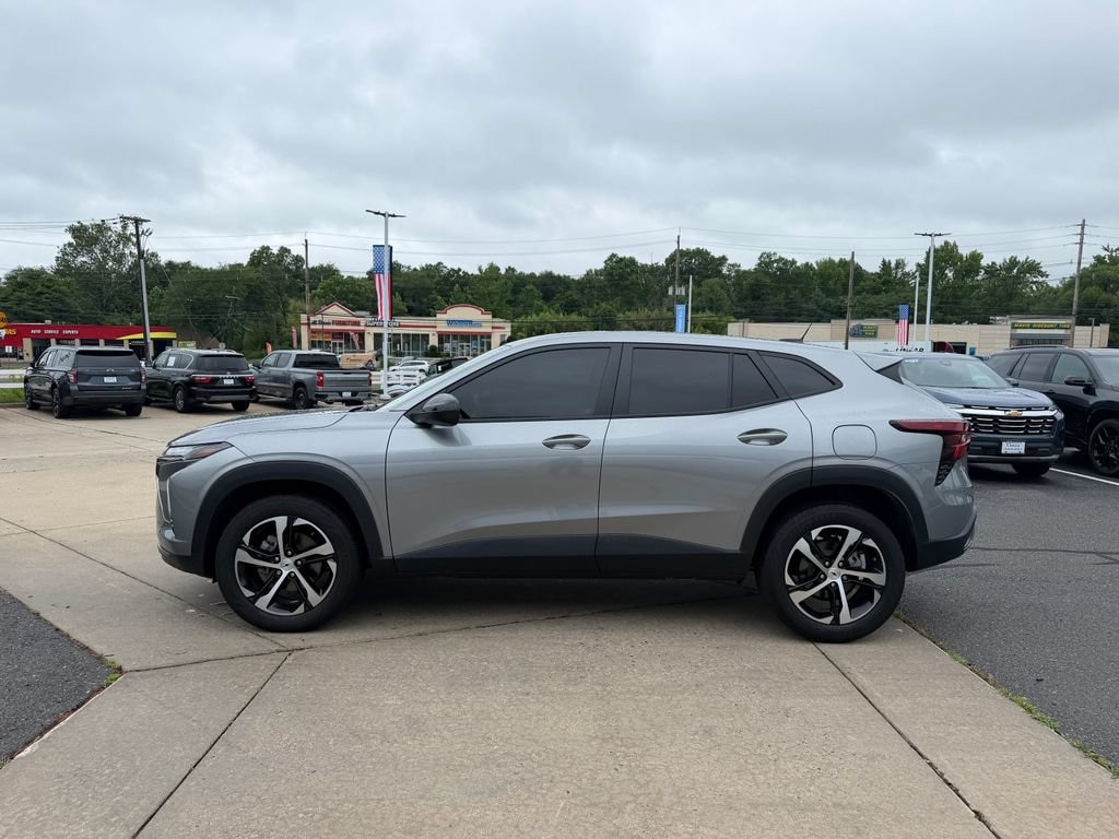 Used 2024 Chevrolet Trax 1RS SUV