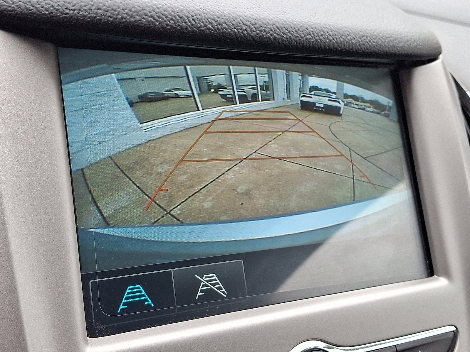 2018 Chevrolet Cruze LS photo 4