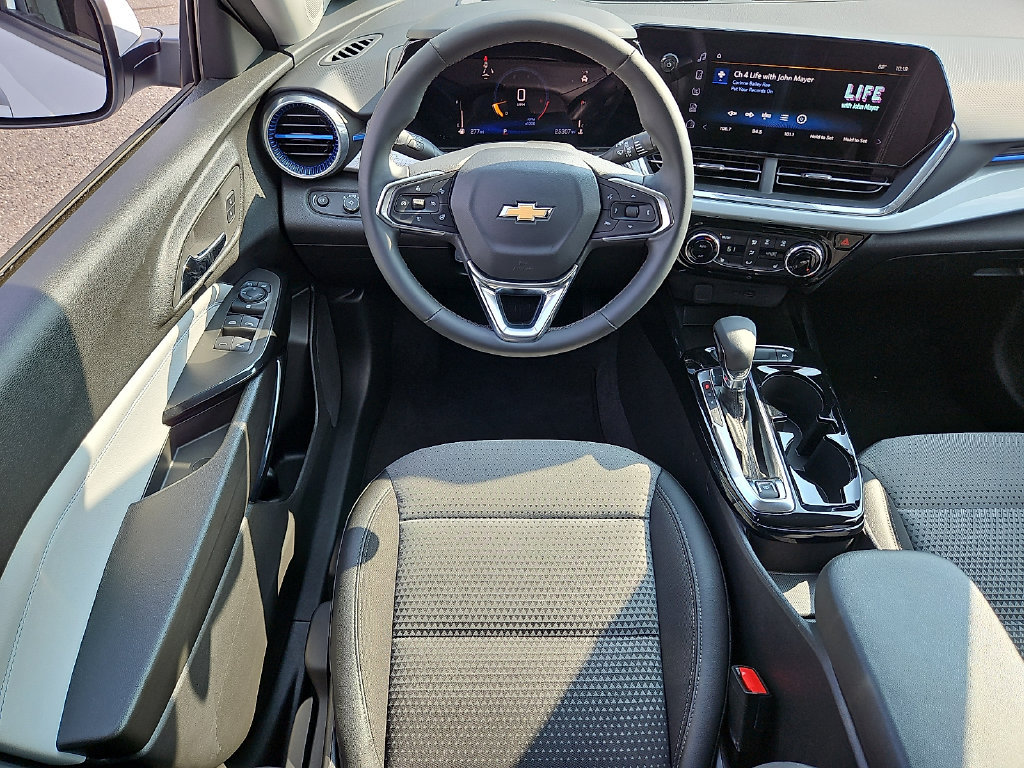 Used 2024 Chevrolet Trax LT SUV