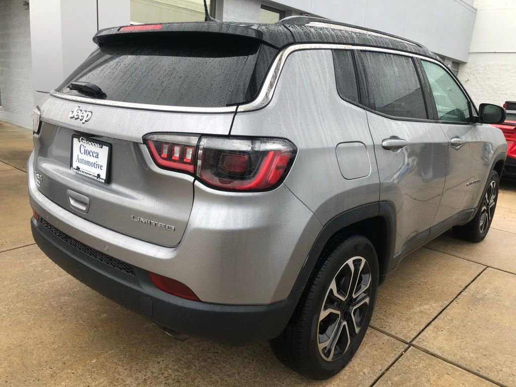 2022 Jeep Compass Limited photo 3