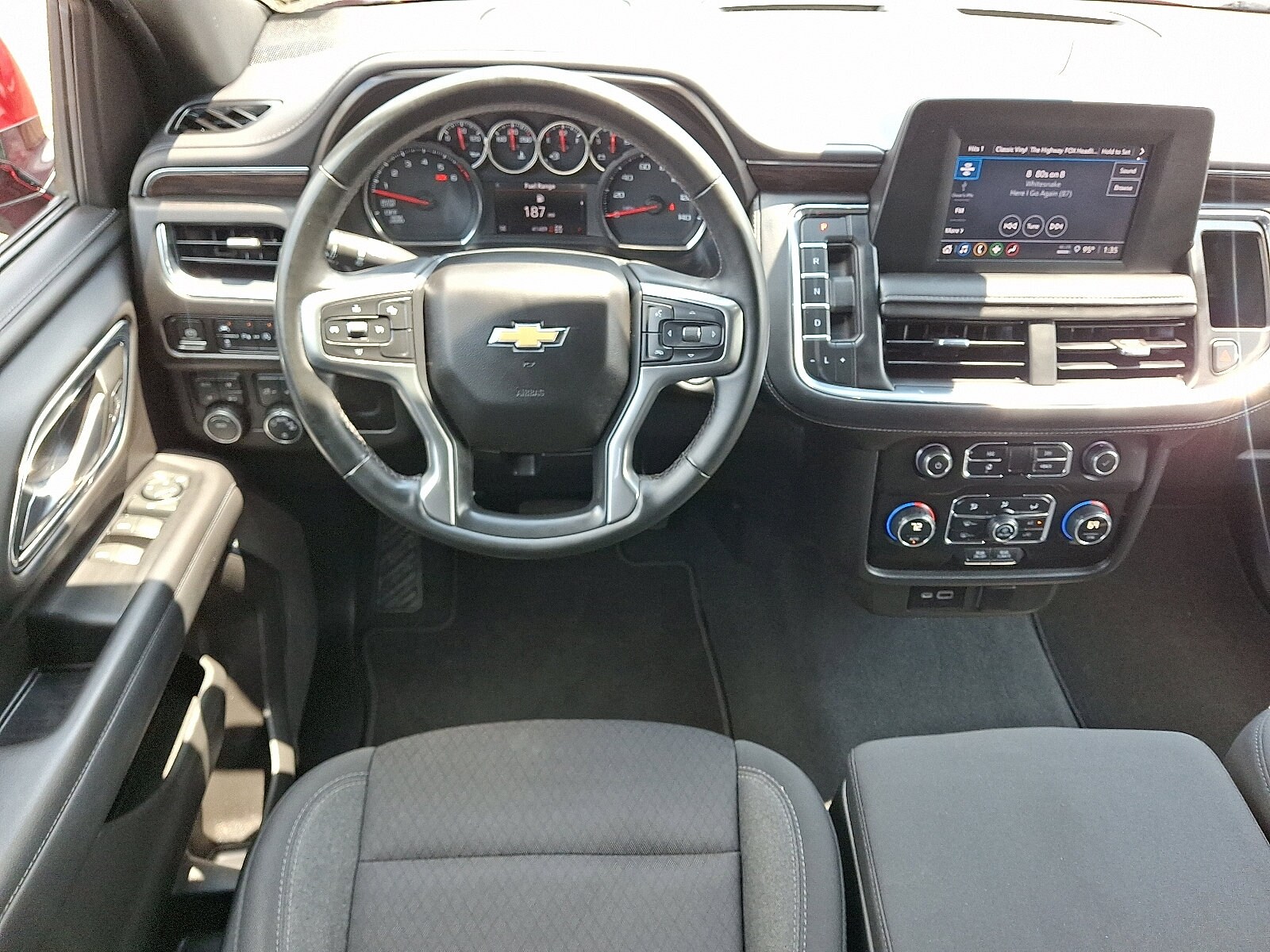2023 Chevrolet Tahoe LS photo 2