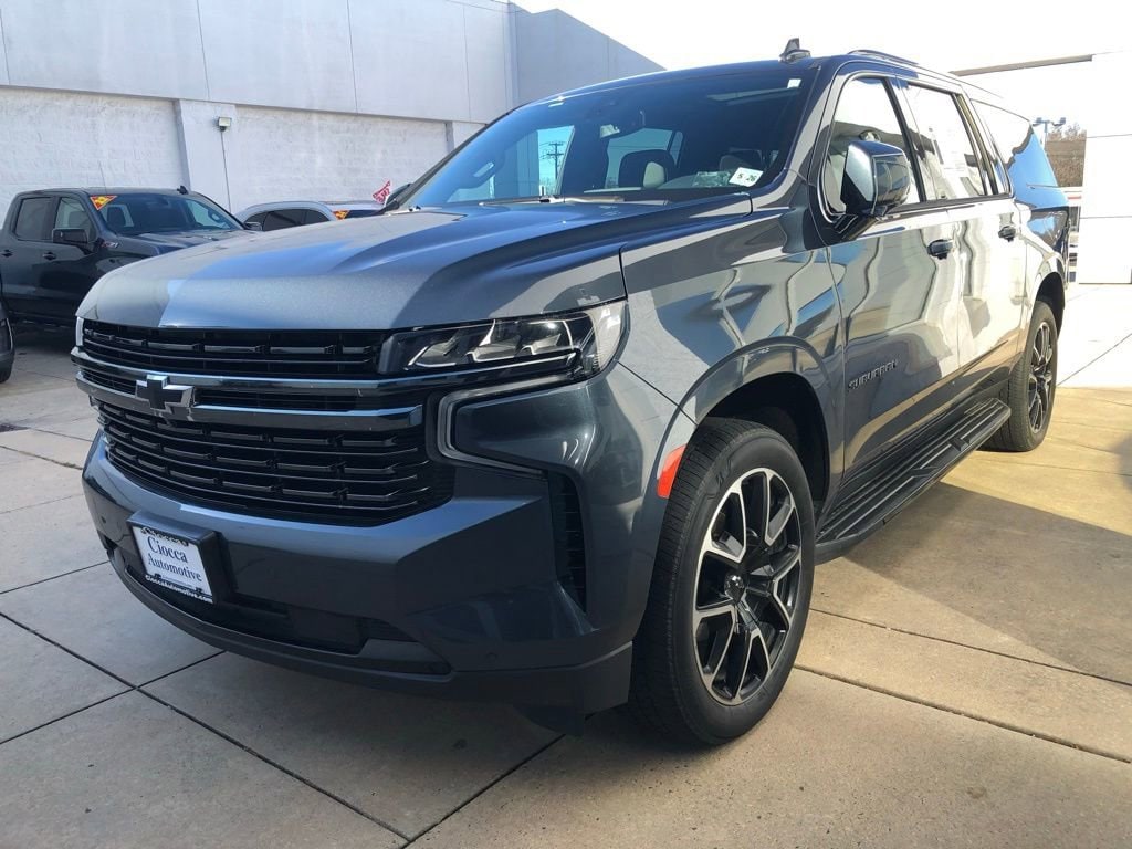 2021 Chevrolet Suburban RST's photo