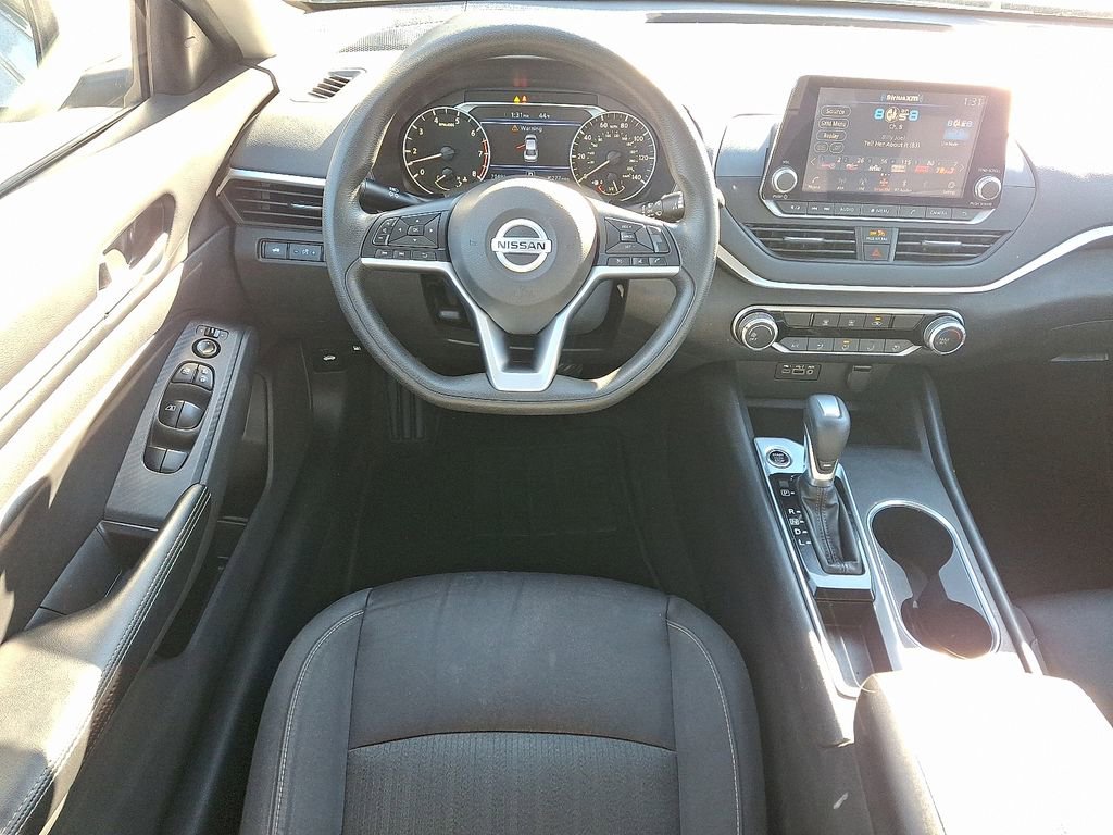 2022 Nissan Altima 2.5 SV photo 2