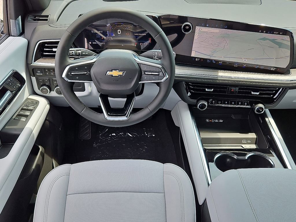 2025 Chevrolet Tahoe Premier photo 2
