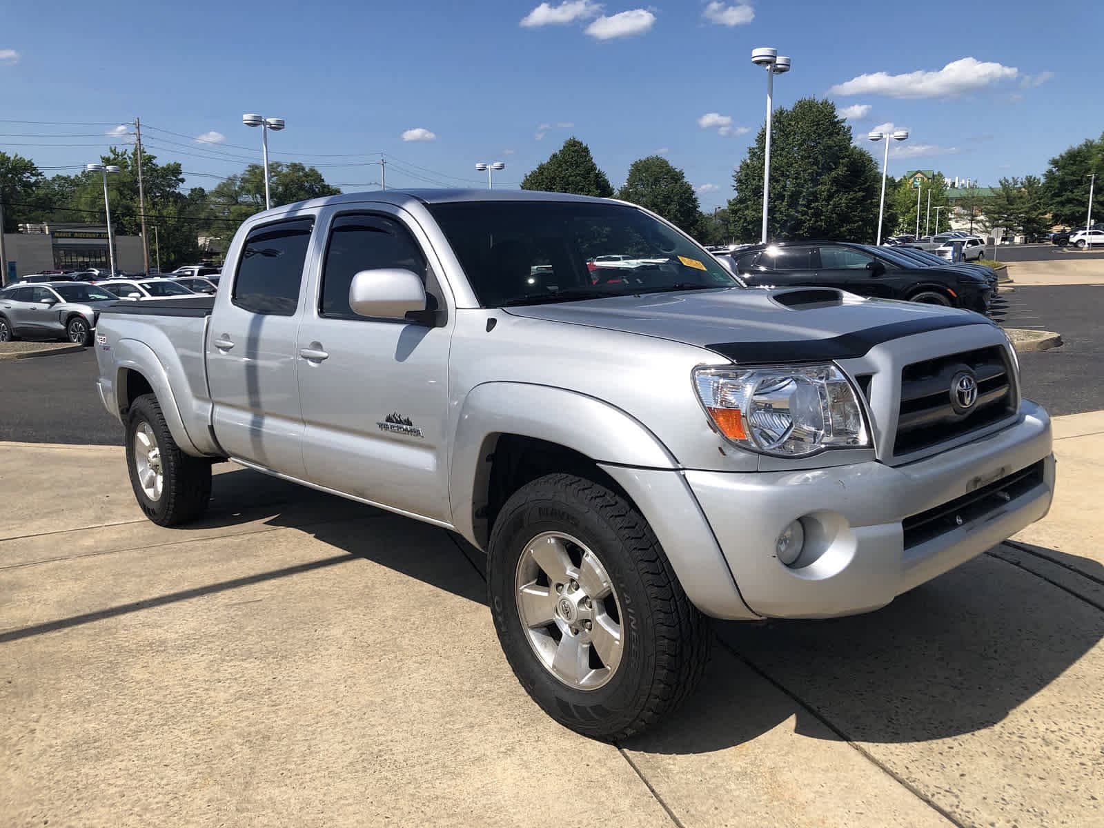 Used 2010 Toyota Tacoma Base with VIN 3TMMU4FN0AM018562 for sale in Lawrence, NJ