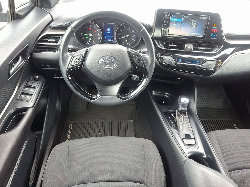 2018 Toyota C-HR XLE photo 2