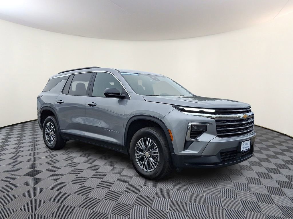 2025 Chevrolet Traverse AWD LT's photo