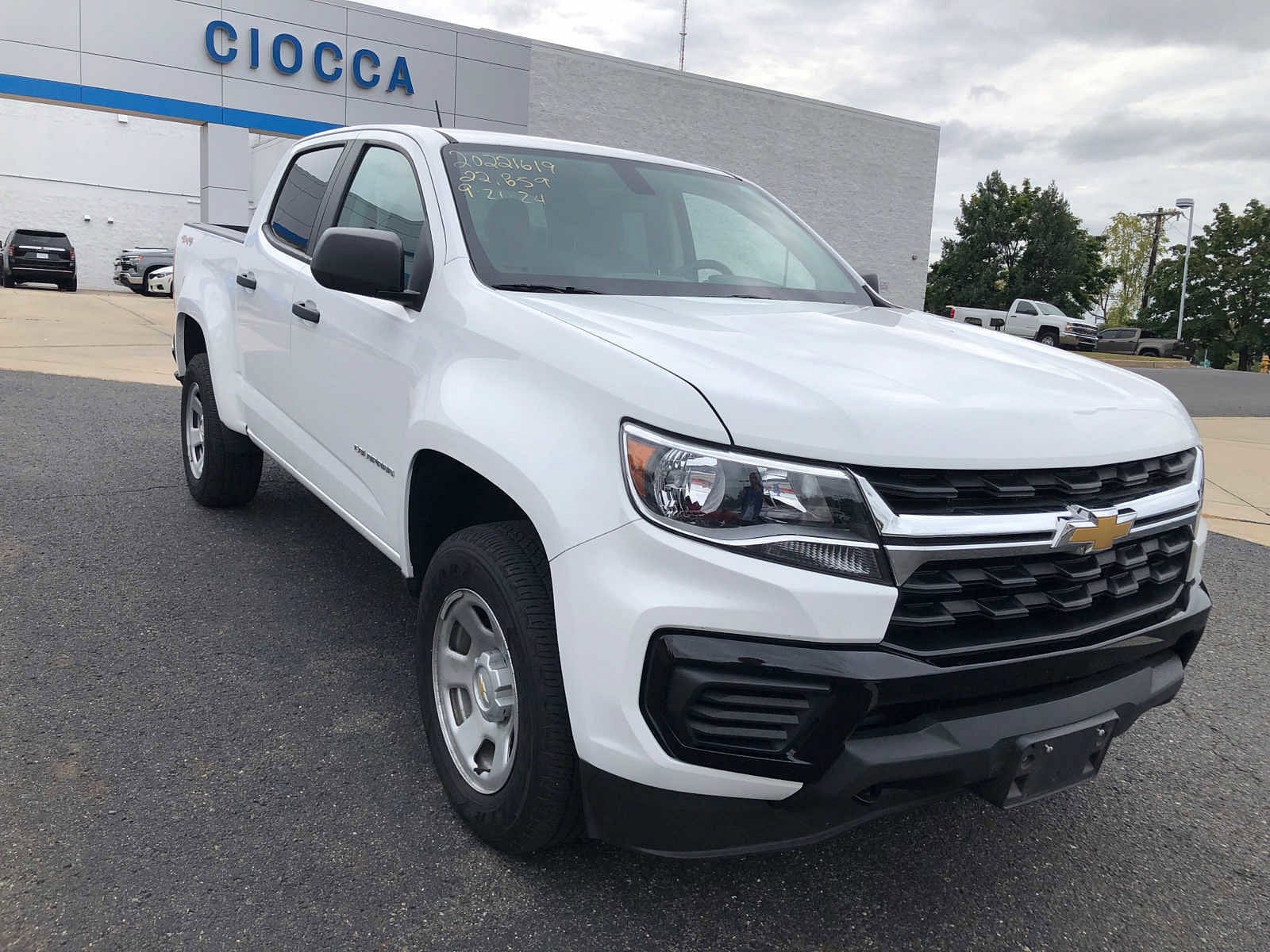 Used 2022 Chevrolet Colorado Work Truck with VIN 1GCGTBEN5N1251619 for sale in Lawrence, NJ