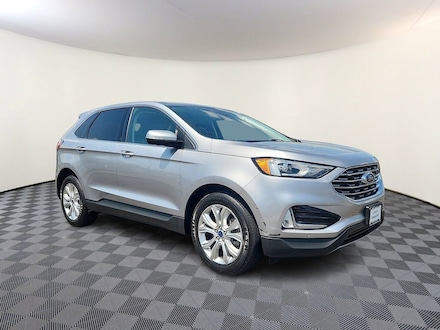 2022 Ford Edge Titanium SUV