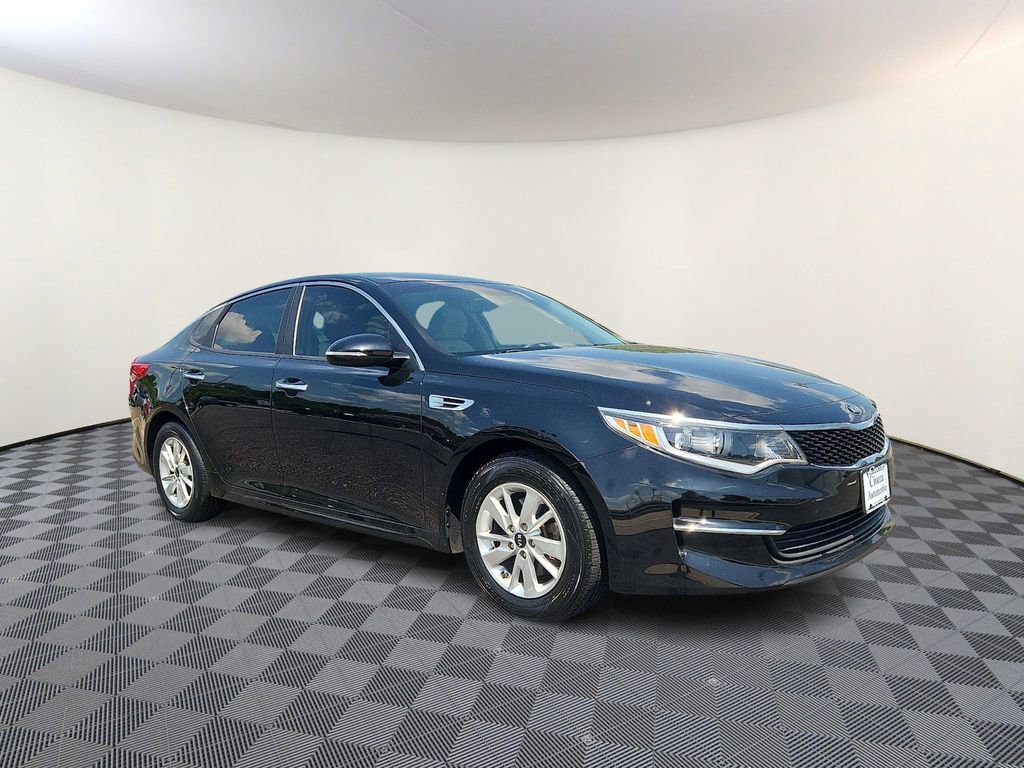 2016 Kia Optima LX AT's photo