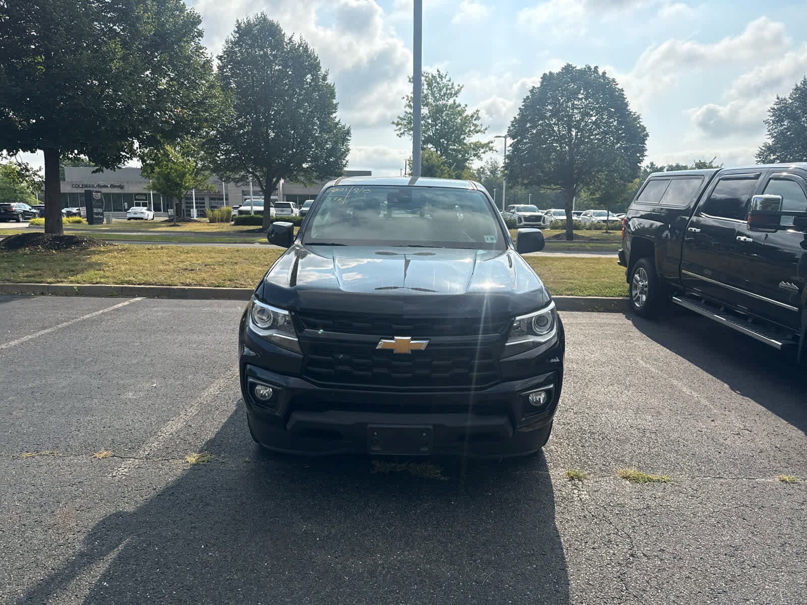 2021 Chevrolet Colorado LT photo 3