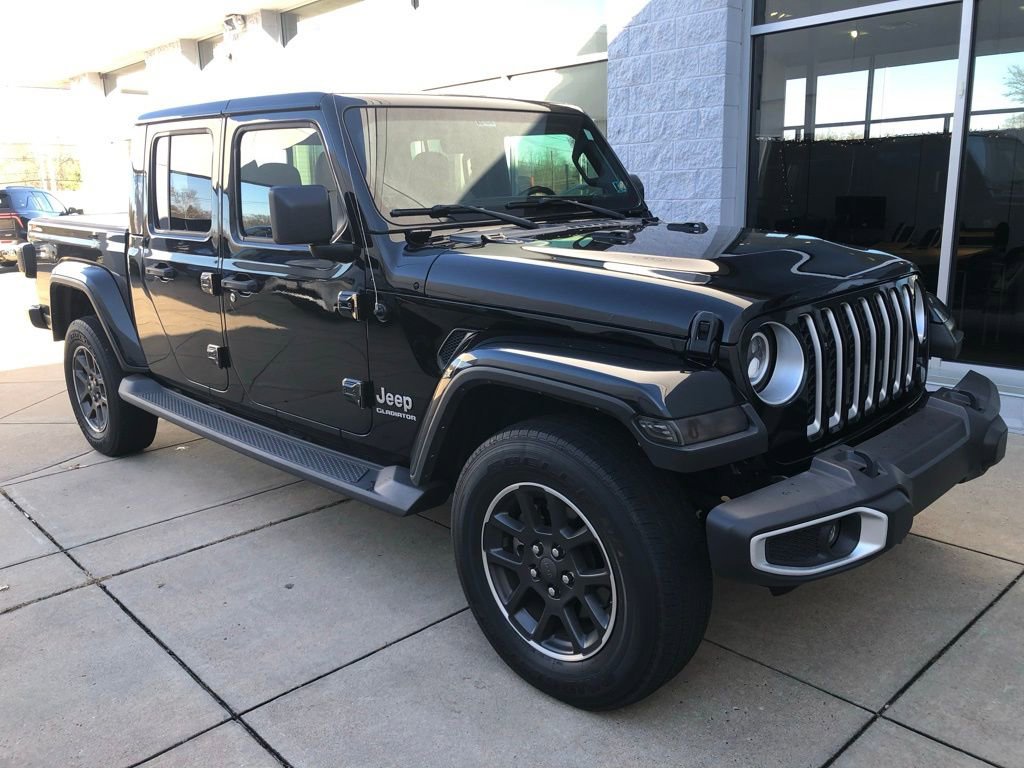2021 Jeep Gladiator Overland photo 2