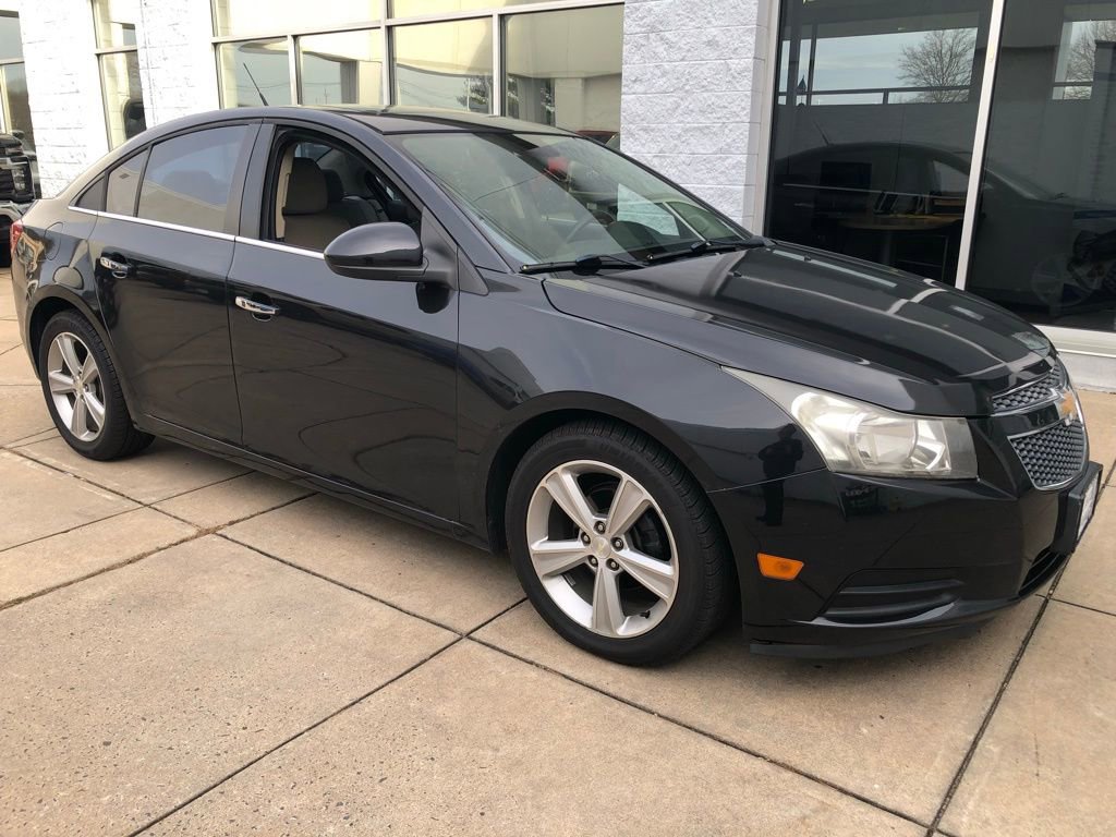 2012 Chevrolet Cruze photo 3