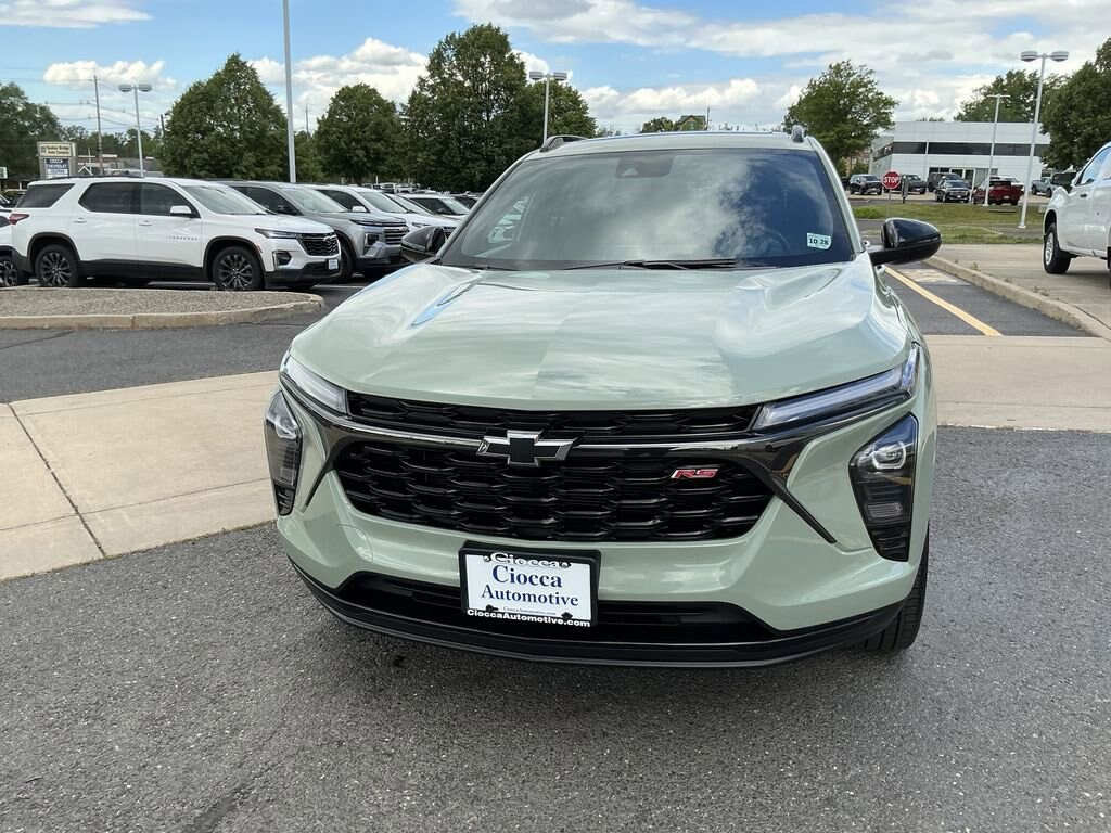 Used 2024 Chevrolet Trax 2RS SUV