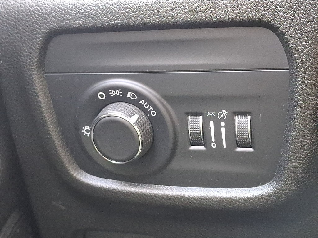 2023 Jeep Grand Cherokee Altitude - Photo 27