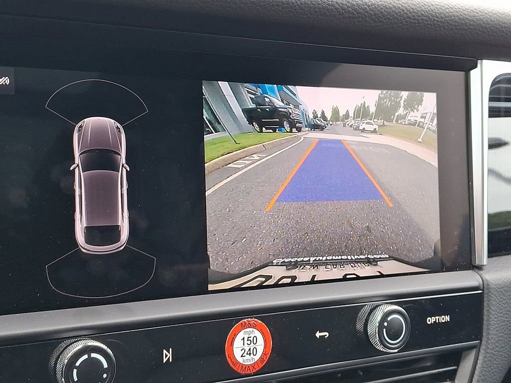 2022 Porsche Macan Base photo 4