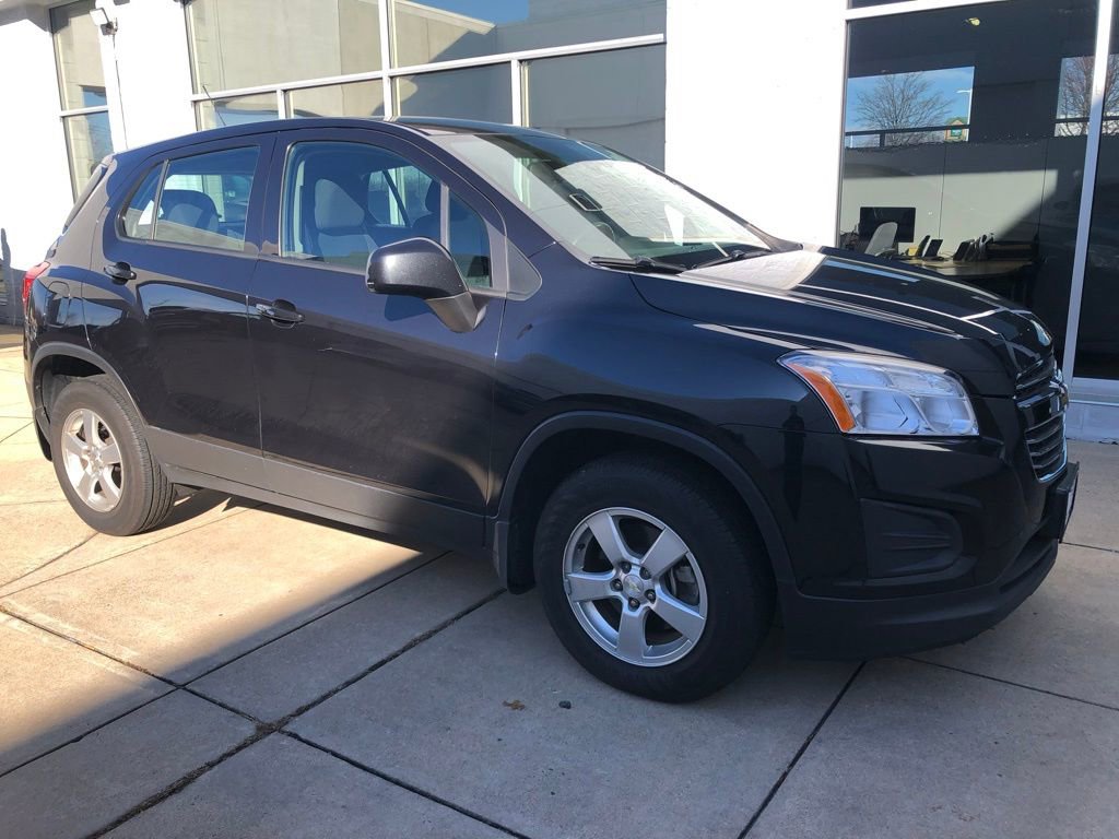 2016 Chevrolet Trax LS photo 3