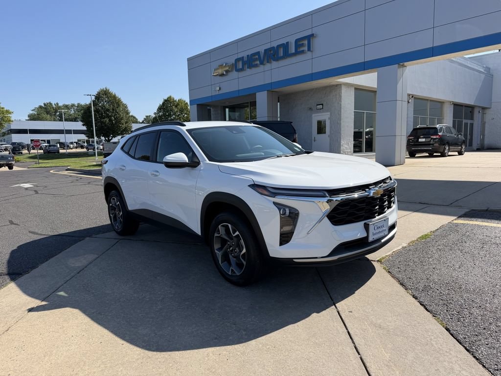 Used 2024 Chevrolet Trax LT SUV