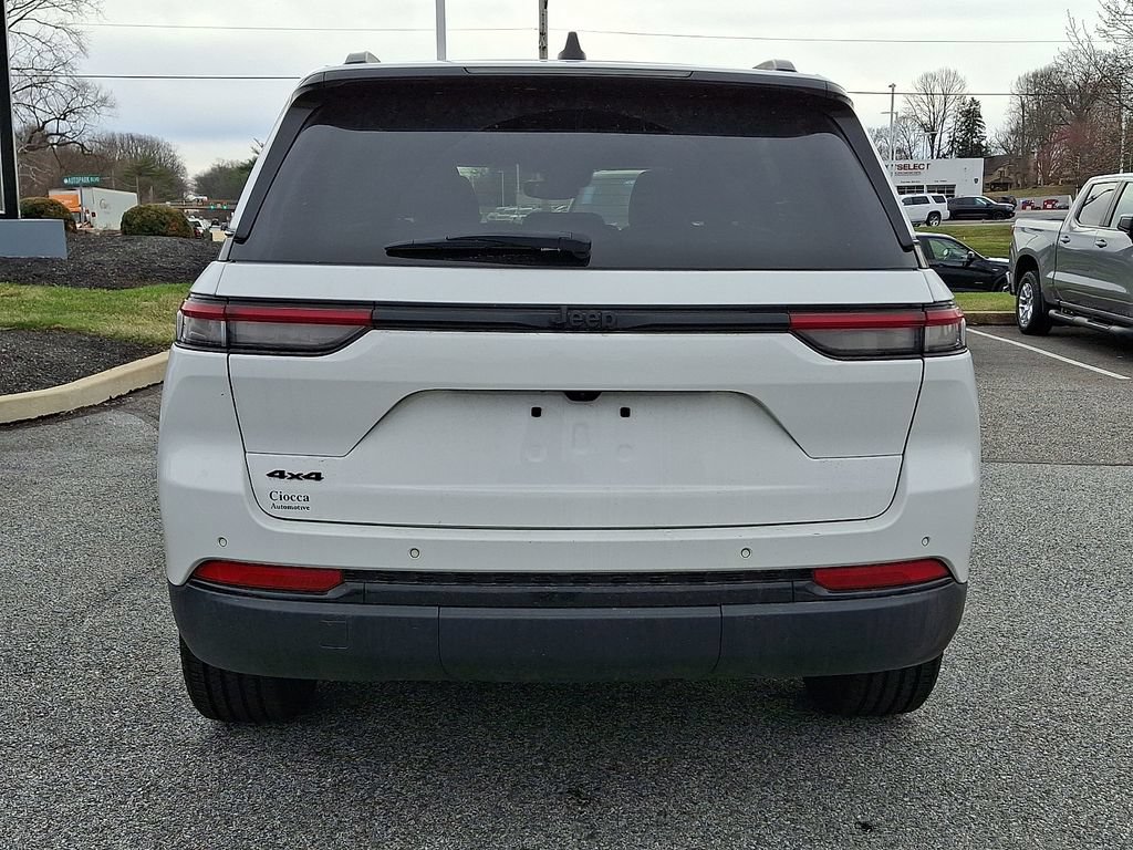2023 Jeep Grand Cherokee Altitude - Photo 8