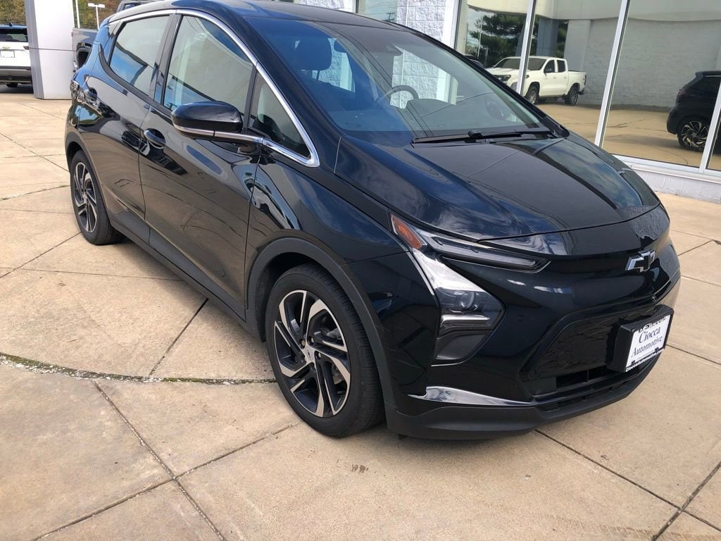 Used 2023 Chevrolet Bolt EV 2LT with VIN 1G1FX6S00P4108975 for sale in Lawrence Township, NJ