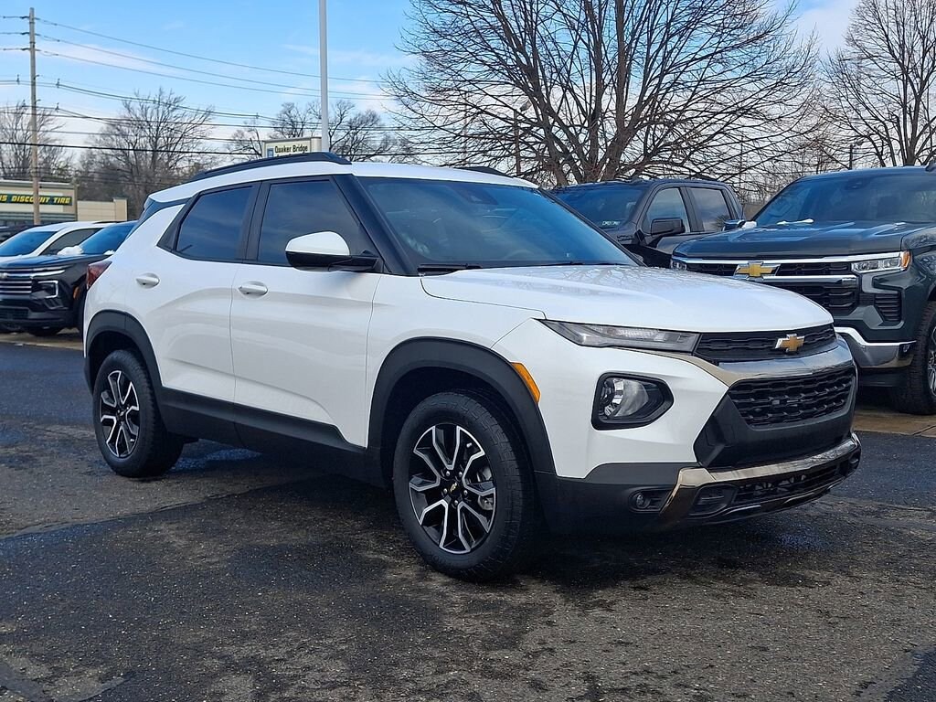 Used 2023 Chevrolet Trailblazer Activ SUV
