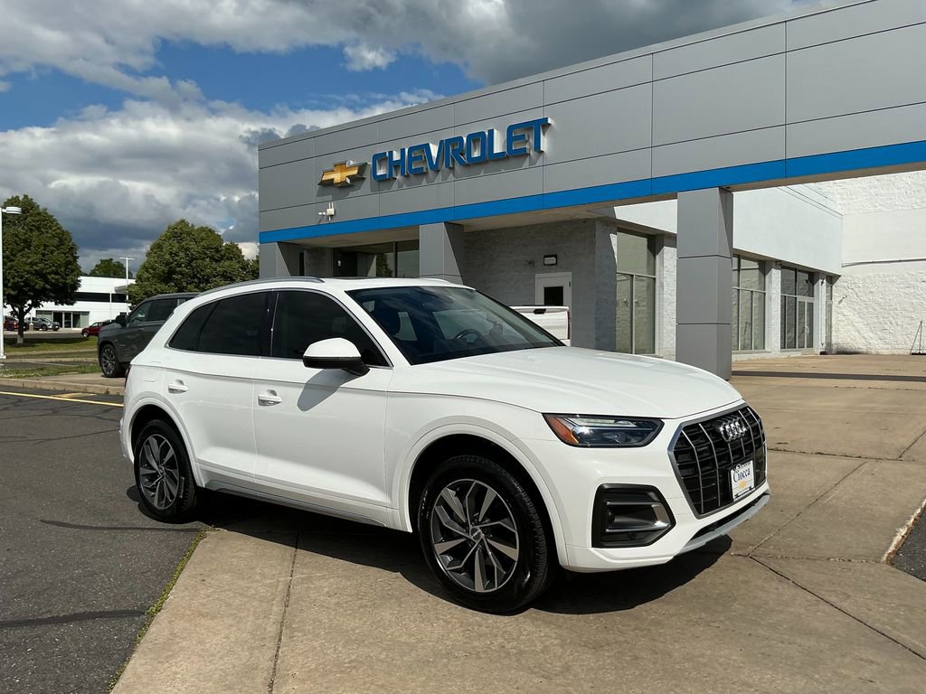 2021 Audi Q5 45 Premium Plus's photo