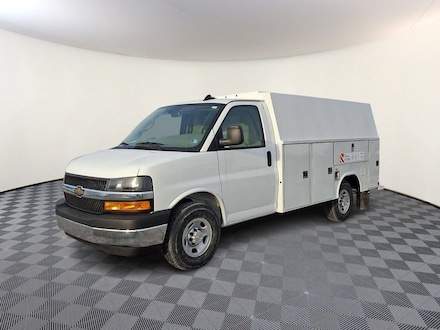 2026 Chevrolet Express Cutaway 3500 1WT Cutaway Van