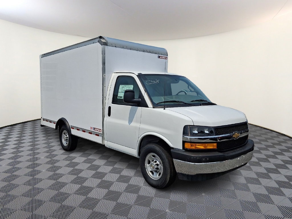 2026 Chevrolet Express Cutaway 3500