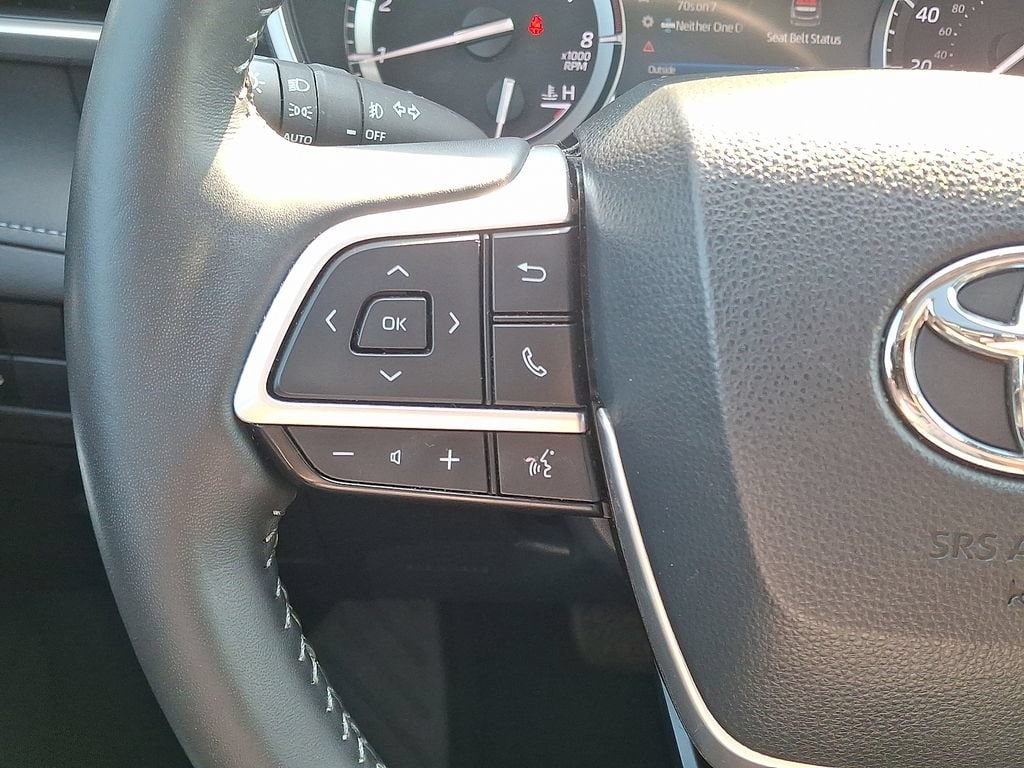 2022 Toyota Highlander XLE - Photo 21