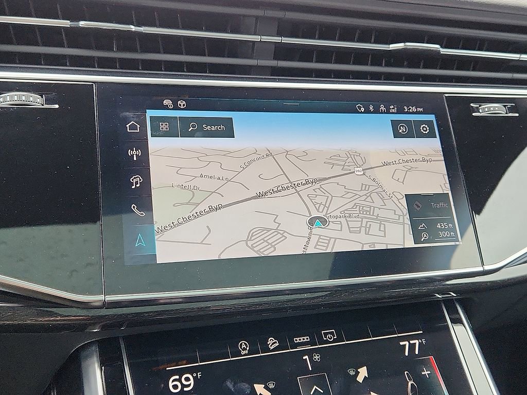 2025 Audi Q7 55 Premium Plus photo 2