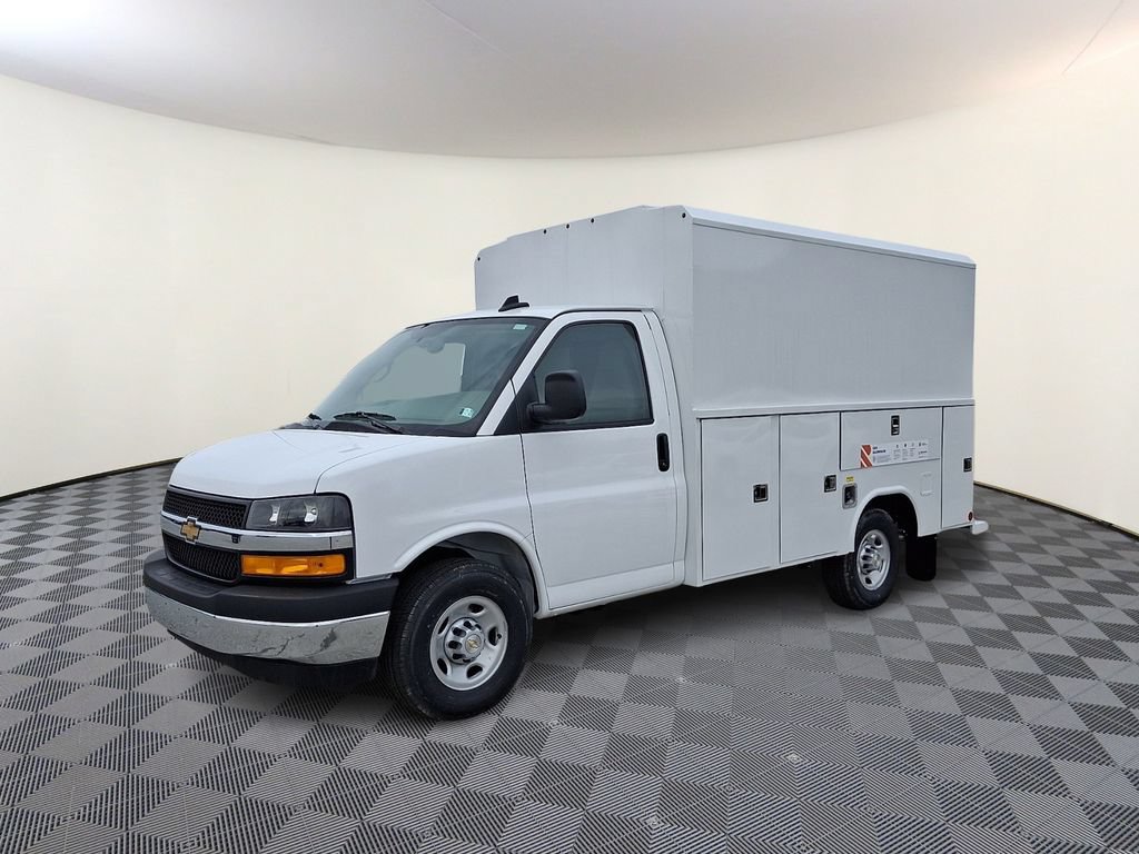 2026 Chevrolet Express Cutaway