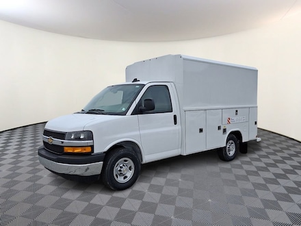 2026 Chevrolet Express Cutaway 3500 1WT Cutaway Van