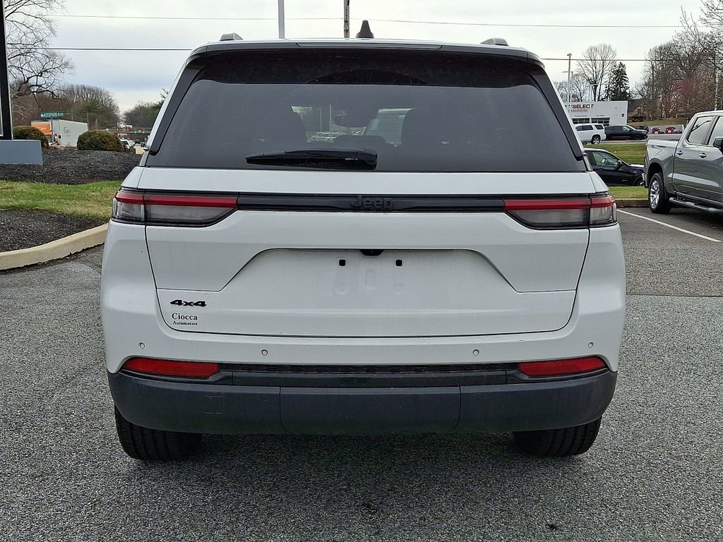 2023 Jeep Grand Cherokee Altitude - Photo 8