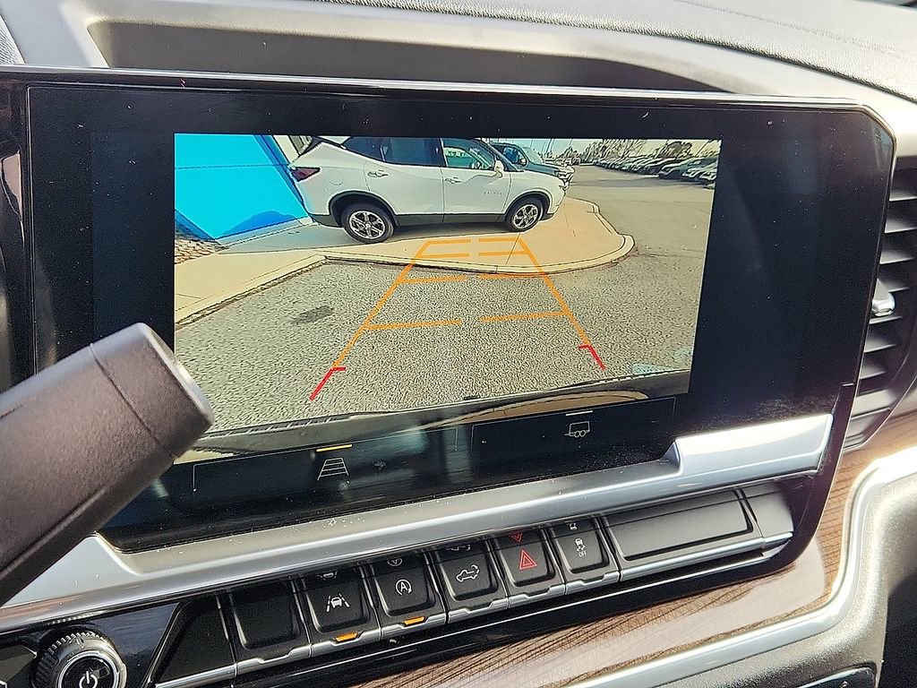 2023 Chevrolet Silverado 1500 LT photo 4