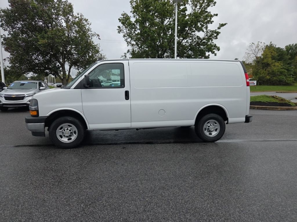 2023 Chevrolet Express 2500 Work Van Cargo photo 4