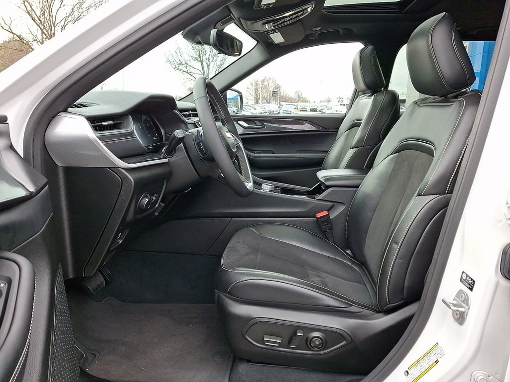 2023 Jeep Grand Cherokee Altitude - Photo 17