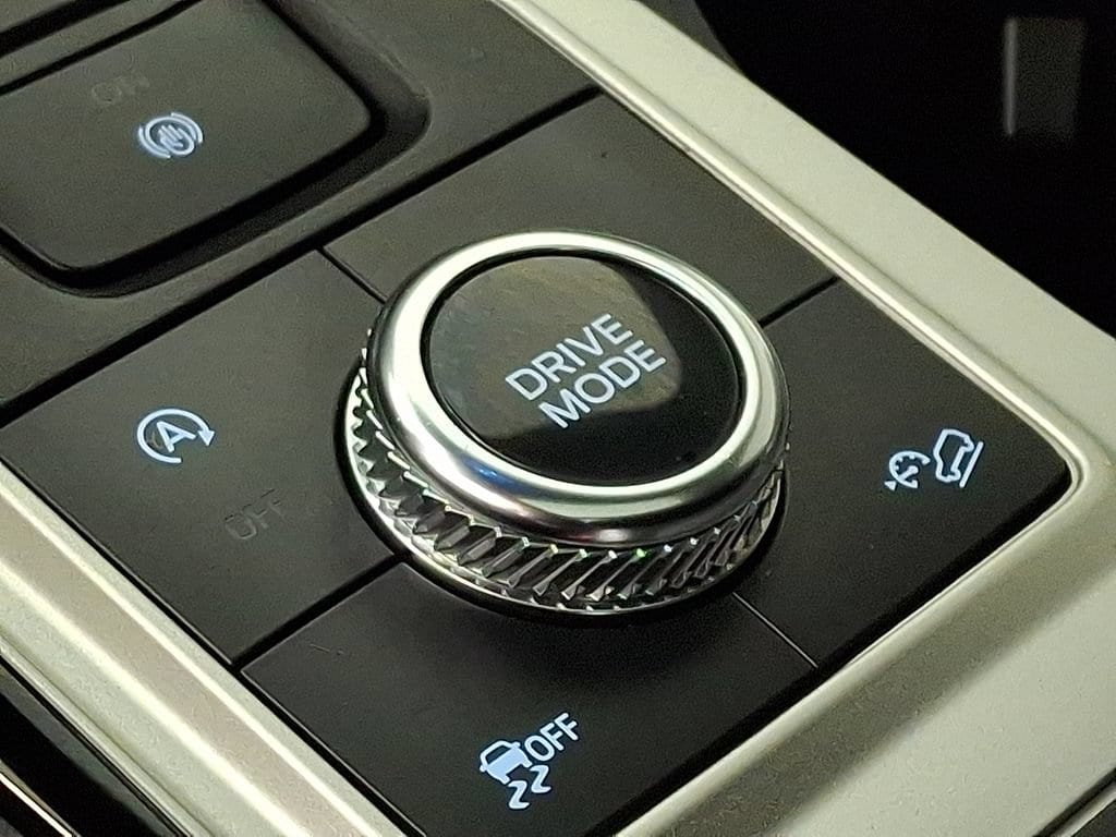 2023 Ford Explorer ST - Photo 27