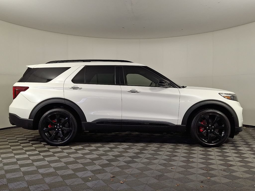 2023 Ford Explorer ST - Photo 10
