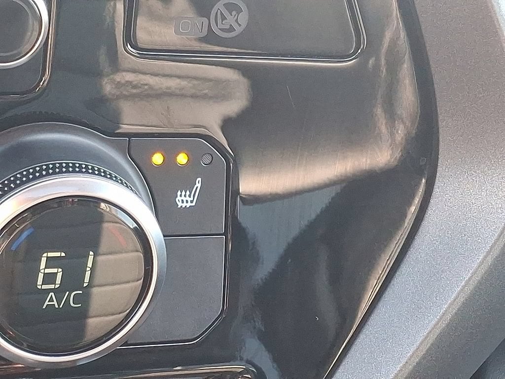 2022 Toyota Highlander XLE - Photo 24