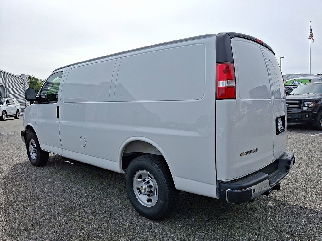 New 2025 Chevrolet Express Cargo 2500 WT Van