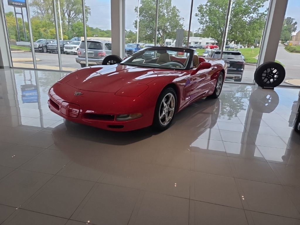 2003 Chevrolet Corvette Base photo 3