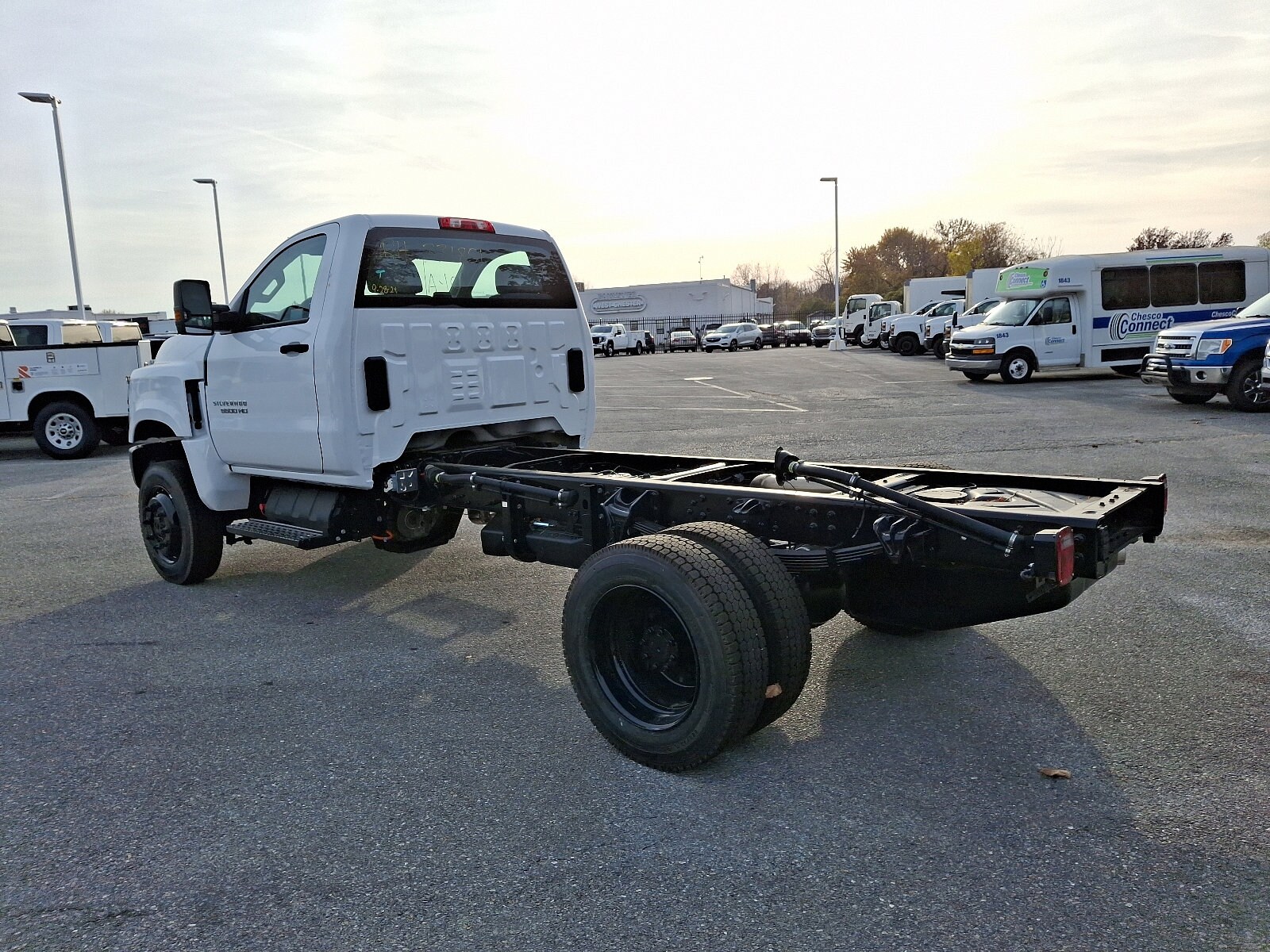 2024 Chevrolet Silverado 5500HD Work Truck photo 4