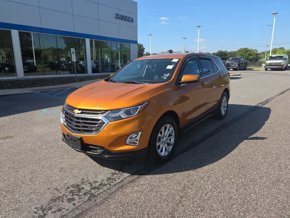 2018 Chevrolet Equinox LT photo 3