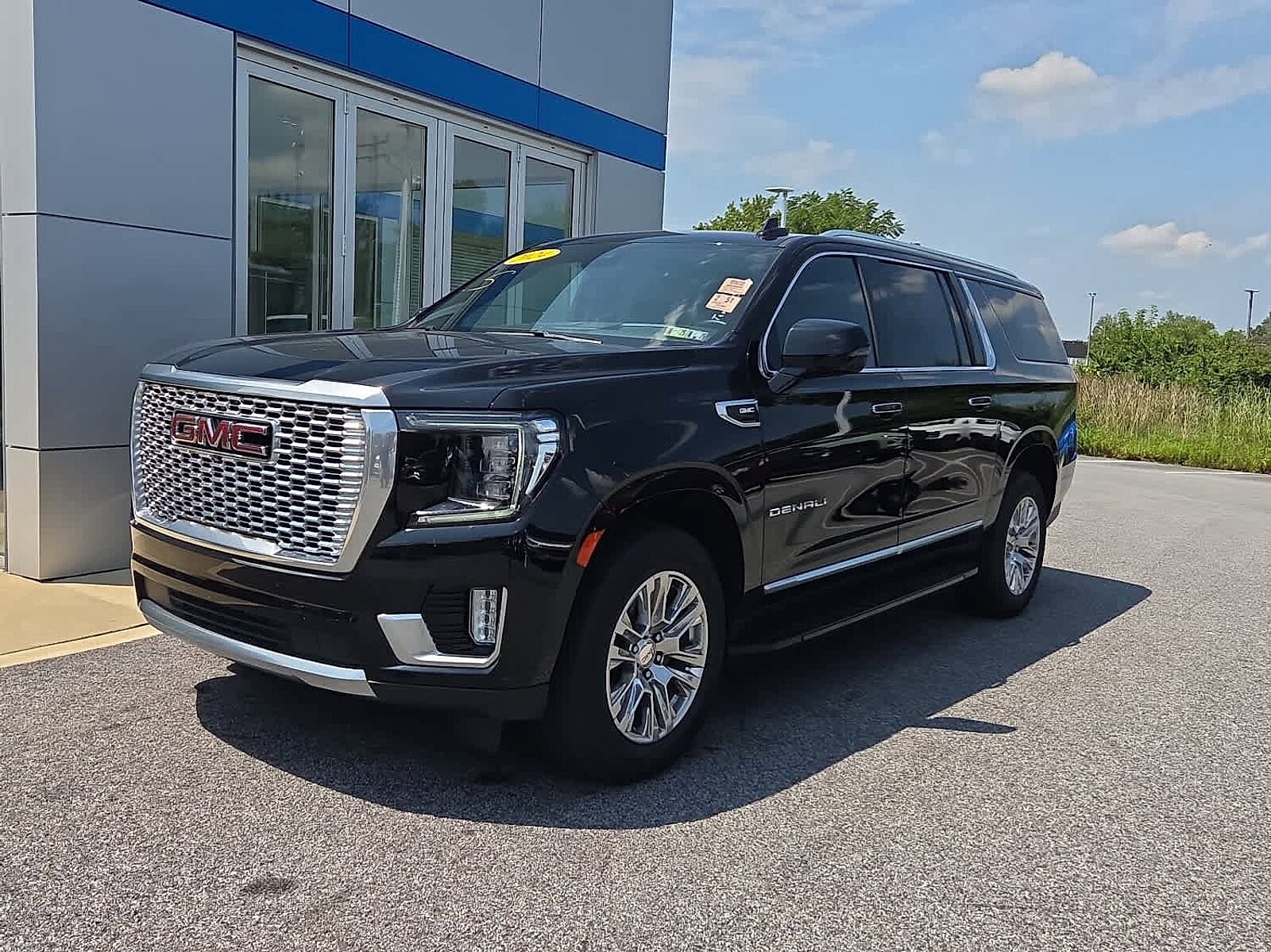 2024 Gmc Yukon XL Denali photo 3