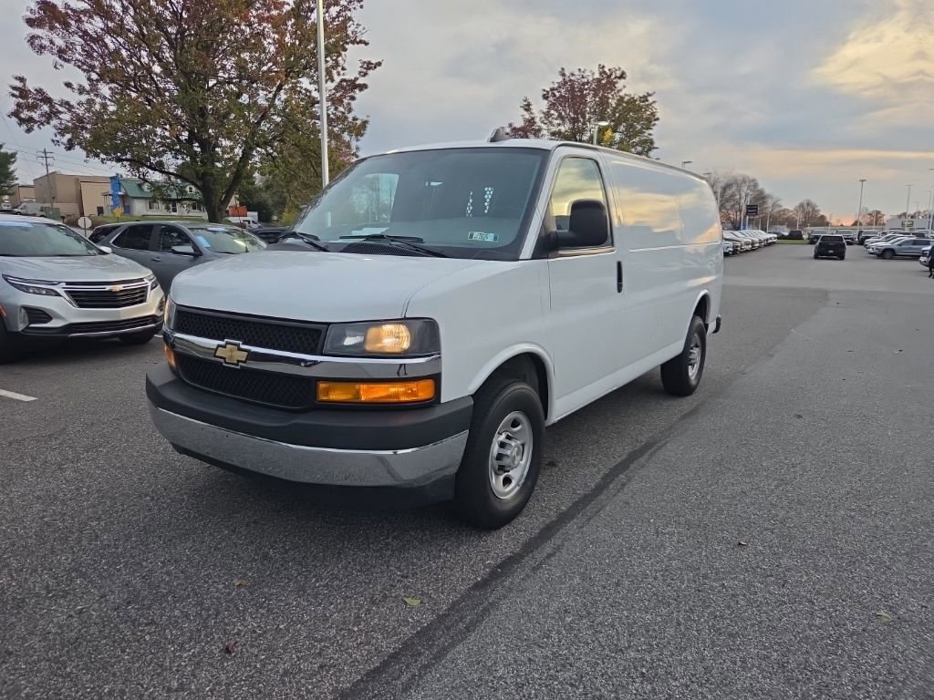 2023 Chevrolet Express 2500 Work Van Cargo photo 3