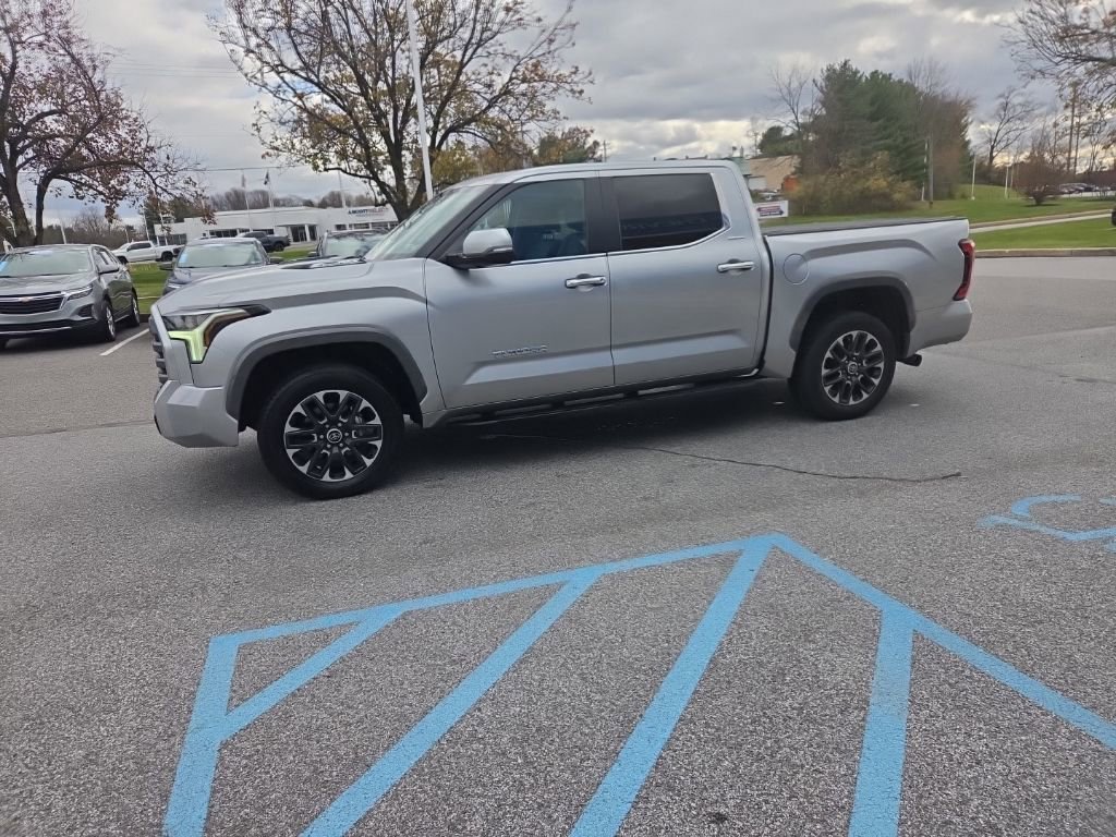 2024 Toyota Tundra Limited photo 4