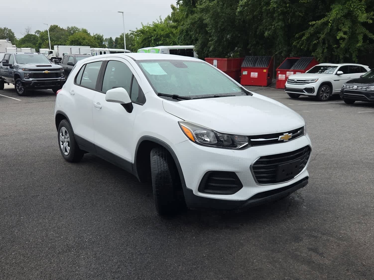 2017 Chevrolet Trax LS photo 2