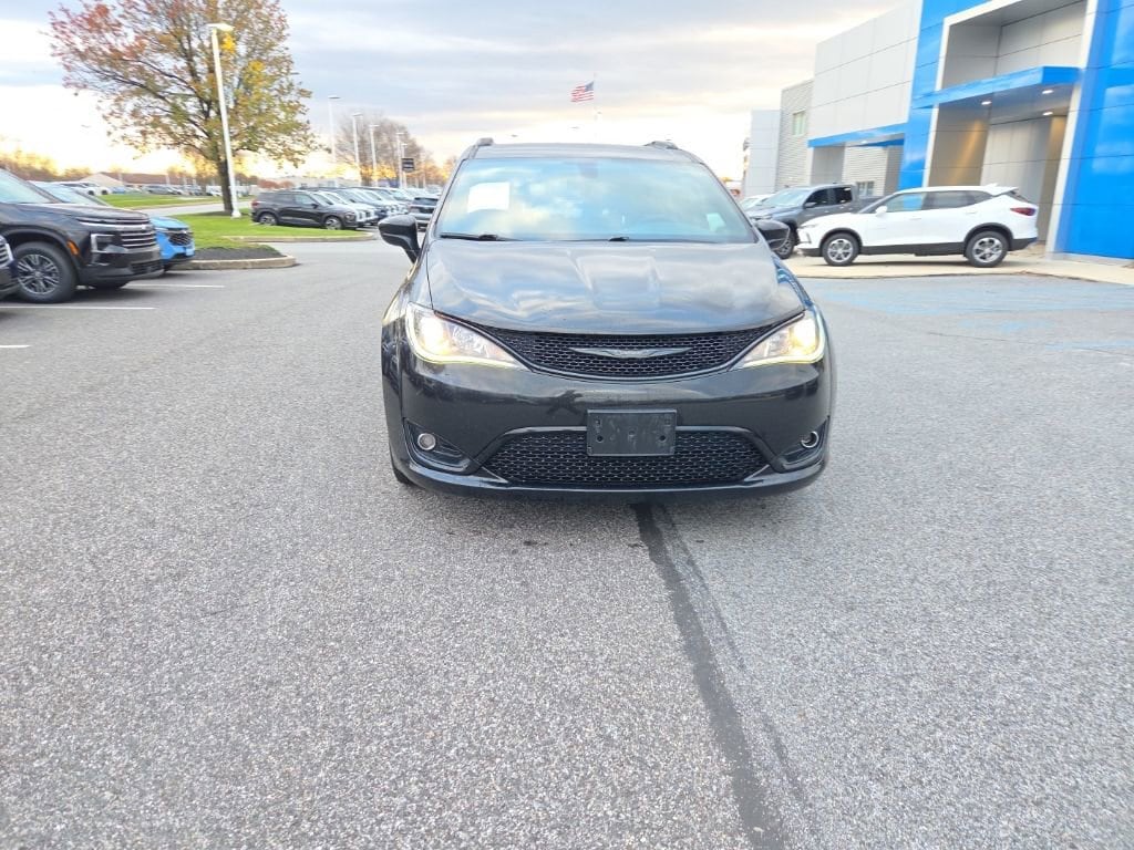 Used 2018 Chrysler Pacifica Touring L with VIN 2C4RC1BG3JR227298 for sale in West Chester, PA