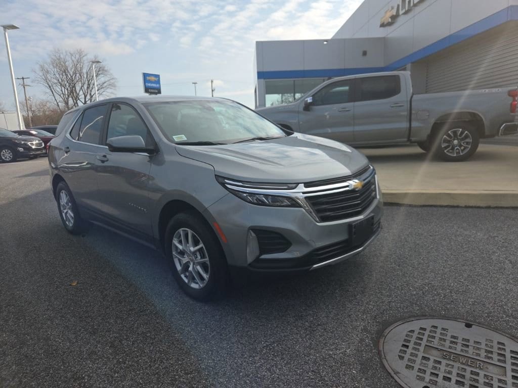 2023 Chevrolet Equinox LT's photo